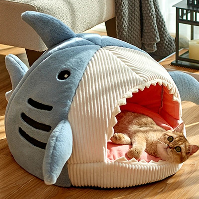 Portable Warm Cat Bed with Non-Slip Design - The Stuff Box